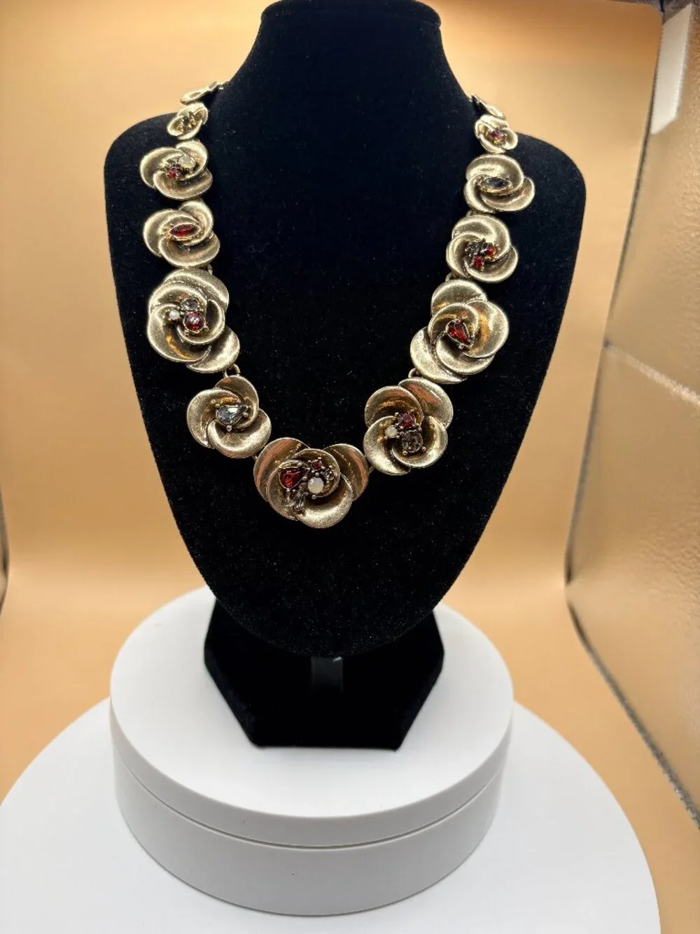 WHBM White House Black Market Floral Rose Rhinestone Statement Necklace